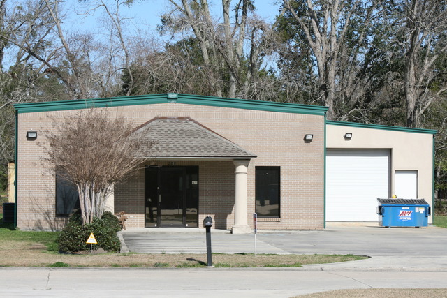 208 W. Eastbank Street