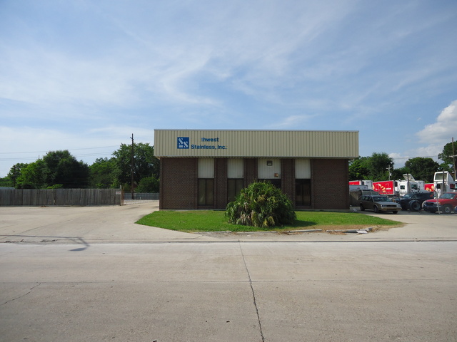 1510 Commercial Dr