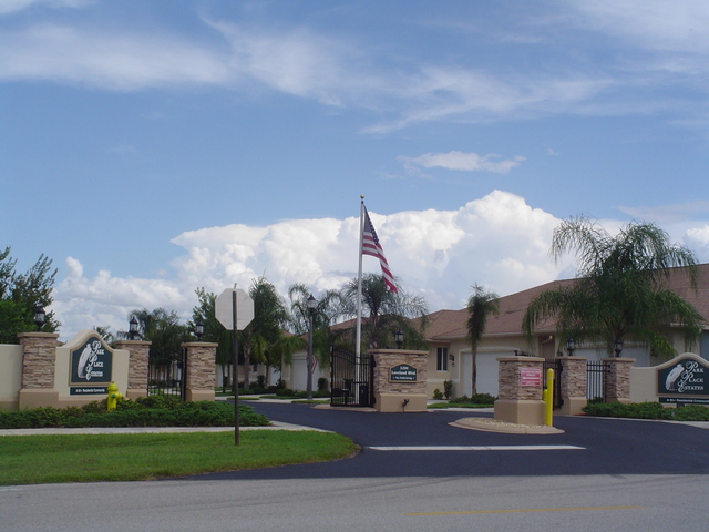 PARK PLACE DR N