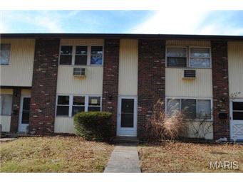 7625 Hazelcrest 7625