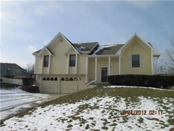 112 Se Gemstone Cir