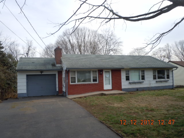 87 Lowe Avenue