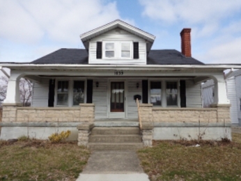 1039 E Central Ave