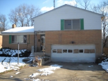 2057 E Teralta Cir