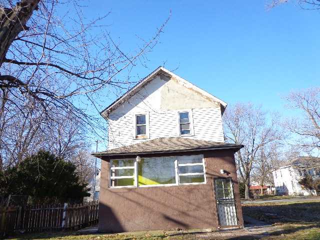 15429 Loomis Ave