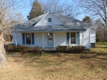 2821 Cardinal Ln