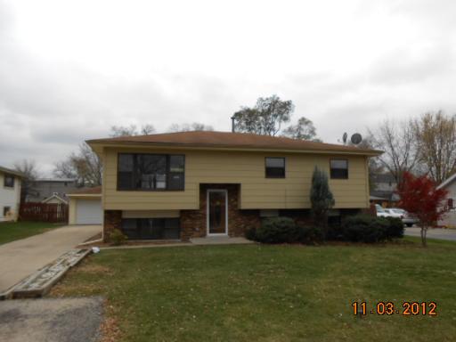 9241 Pleasant Ave