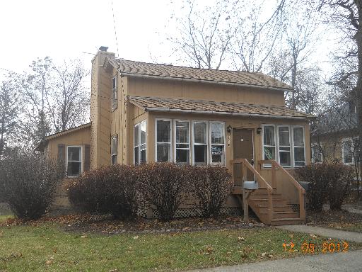 110 W Illinois St