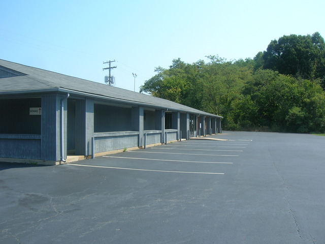 2354 N Main St