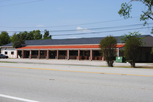 8809 Broadway