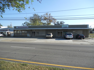 8903-8905 Jefferson Hwy