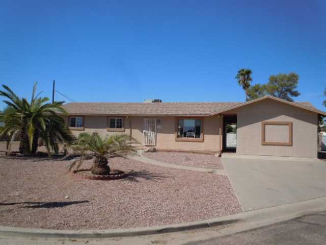 1745 Papago Pl
