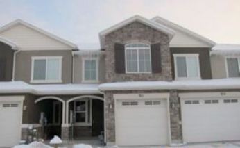 911 W Berkeley Drive