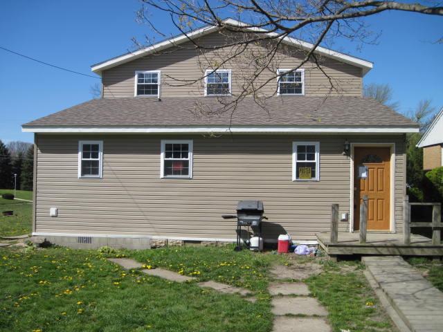 860 High St