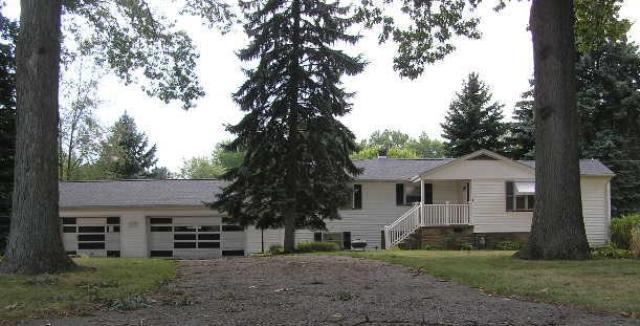 327 Cayuga Ave Nw