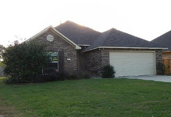563 Whitefield Ln