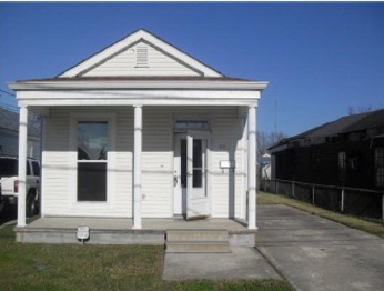 2111 Huey P Long Ave