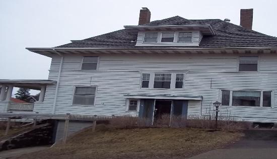 2531 East Superior Street