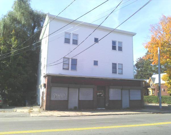 1435 Main Street