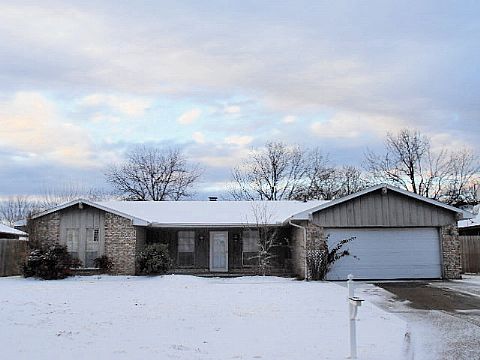 2208 Canary Dr