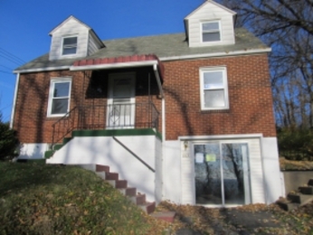 663 Mortimer Ave