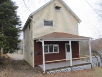 523 Burt St