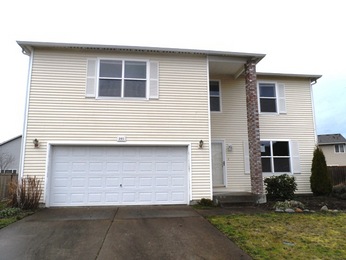 201 Lawson Court NE