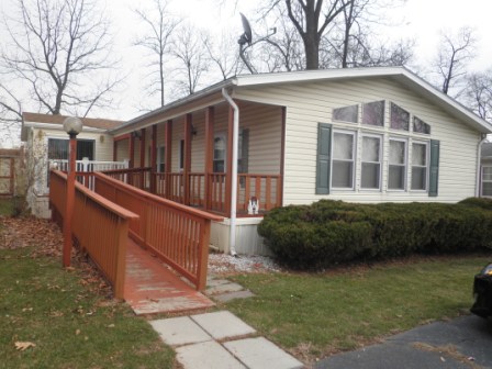 311 Briarwood Ct S.