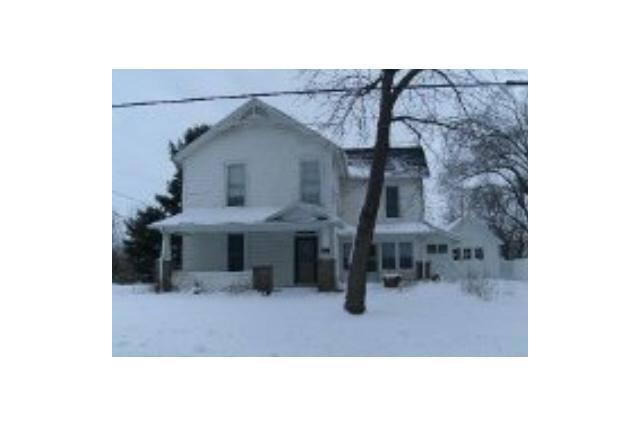 601 S 1st St