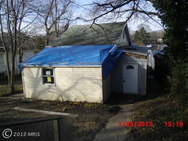 9 Beach Rd