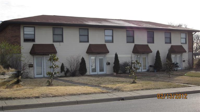 910 Pearl St.