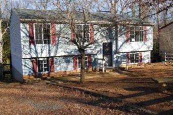 7008 Egan Pl
