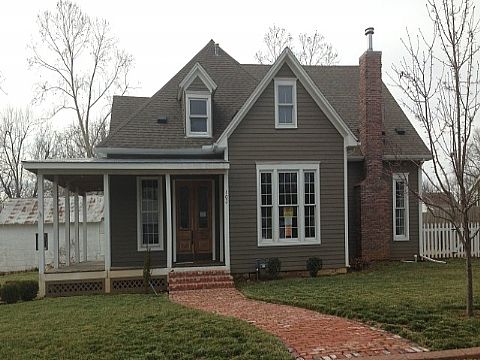 103 N 8th St
