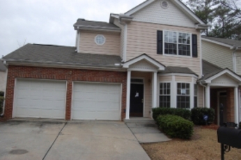 2411 Laurel Cir NW