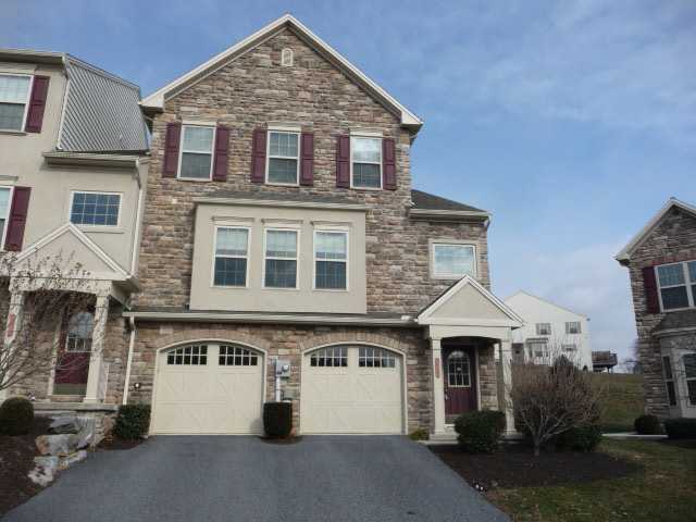 1919 Roxbury Ct