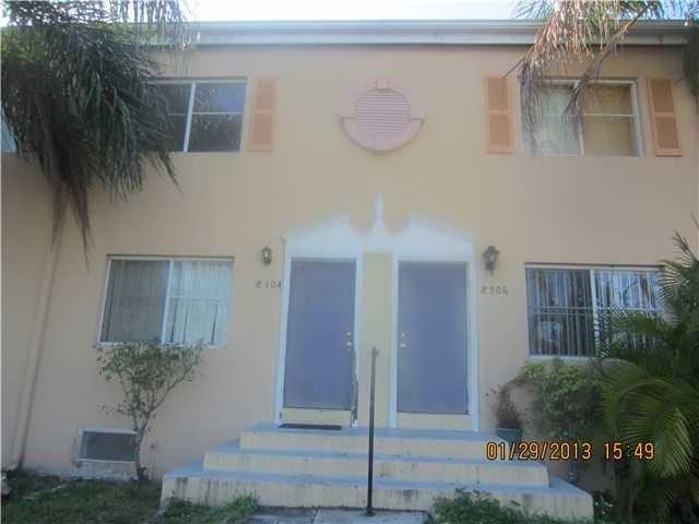 8304 NW 2 AV # 8304