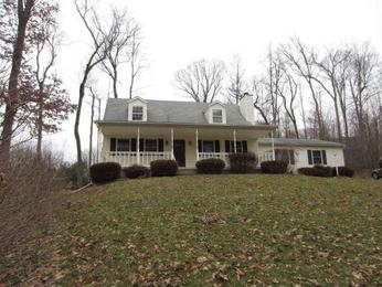 802 Kingsway Circle