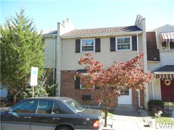 204 S 5th St