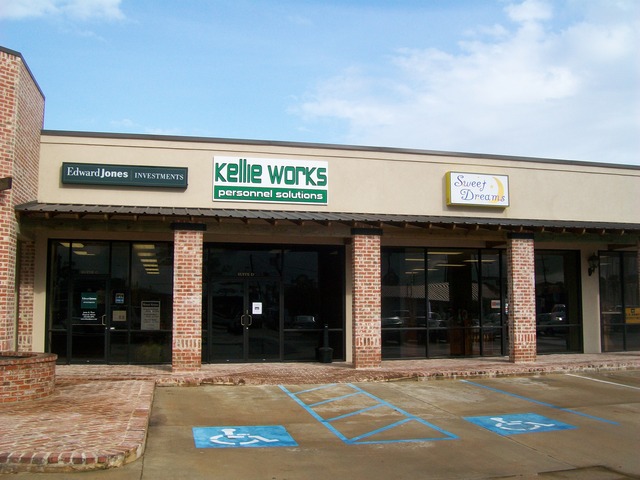 1020 MacArthur Dr