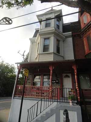 1051 W Walnut St