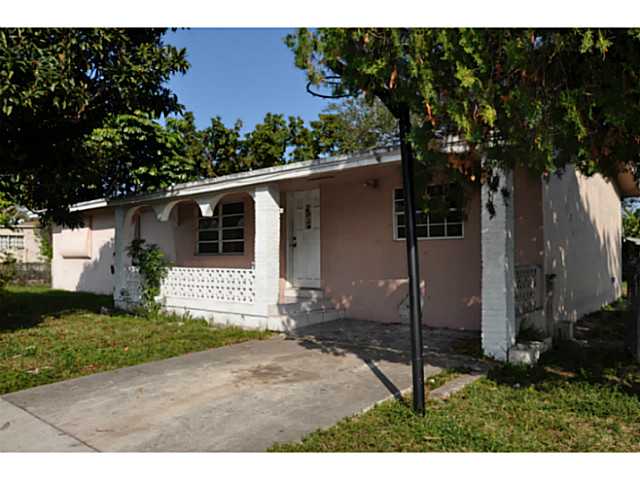 1821 SW 100TH AV