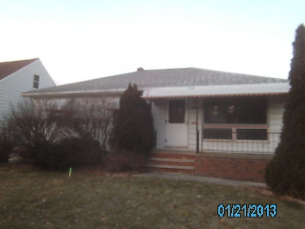 4102 Kenmore Ave