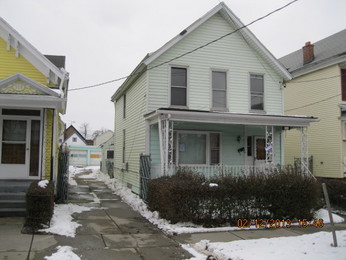 310 Plymouth Ave