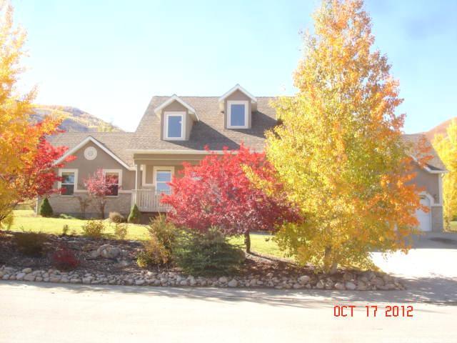 351 Alpinhof Ln