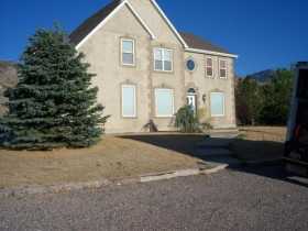 295 S Foothill Dr