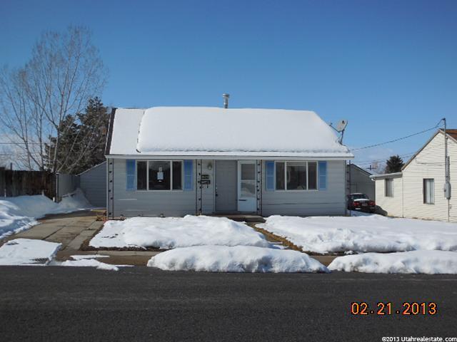 114 S 5th St