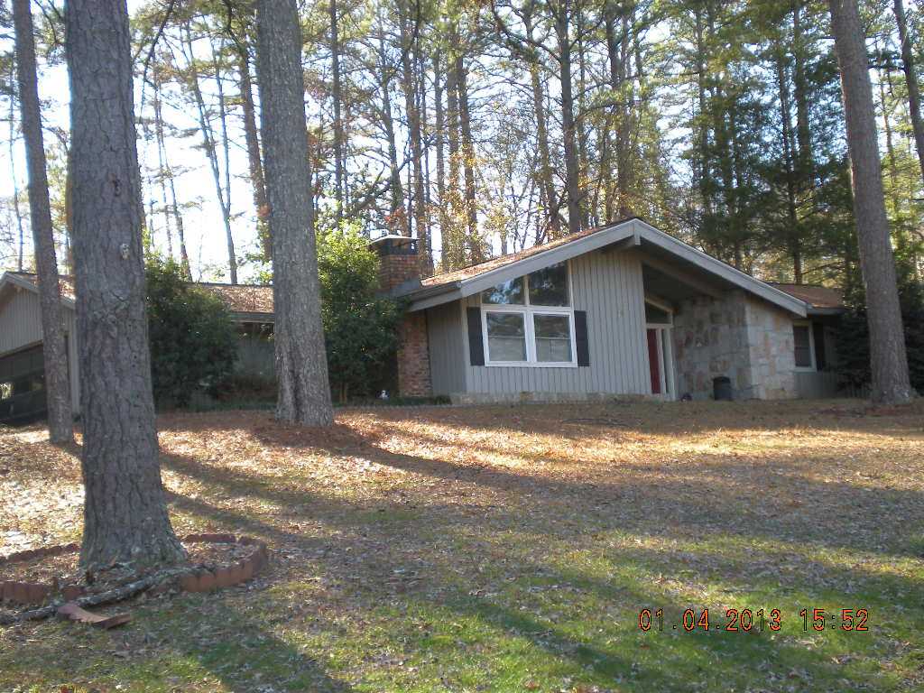 513 Golf View Dr