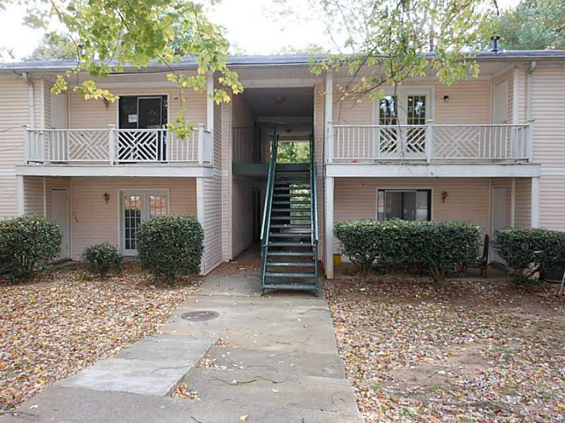 3607 Woodbriar Cir Apt J
