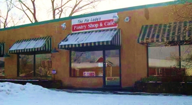 541 Whitney Rd W