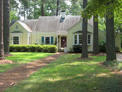 1507 Pinecrest Rd